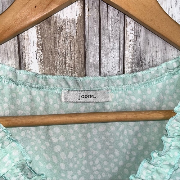 Jodifl Mint Polka Dot Ruffle Edge High Low Blouse Women’s - Picture 5 of 5